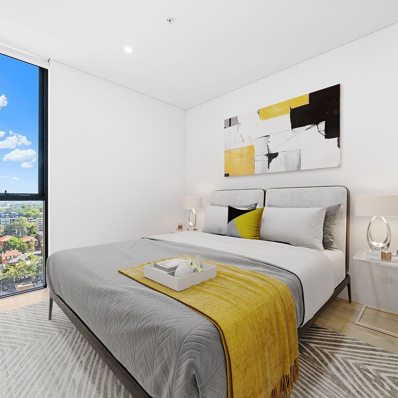 Walk to Station and Shops, Bright North Facing with Habour Bridge Views - Photo 1