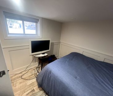 For Lease - 1280 Coric Avenue, Burlington, Ontario - Photo 5