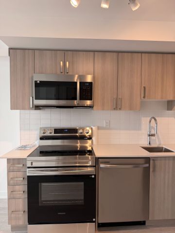 For Lease - 1010 Sandy beach Road Unit# 1112, Pickering, Ontario - Photo 3