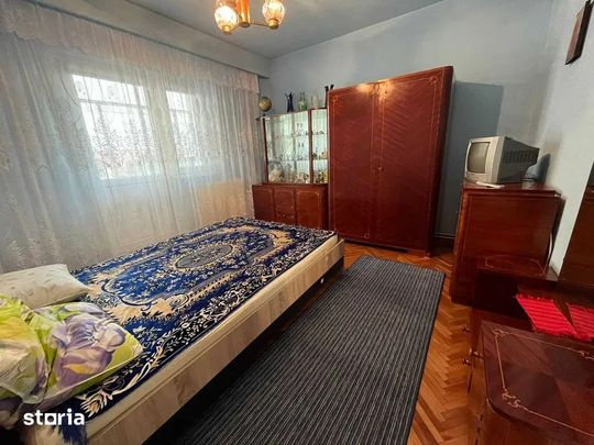 Apartament cu 3 camere decomandate 2 bai Turnisor - Photo 1