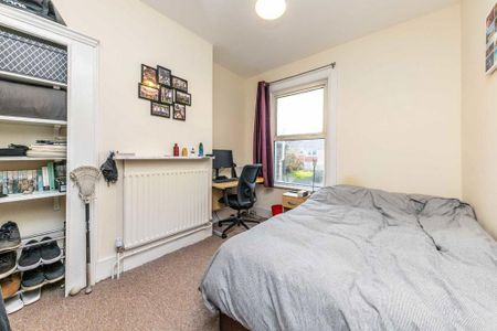 4 bedroom terraced house to rent - Photo 2