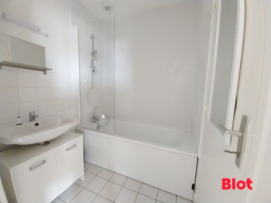 Location Appartement 2 pièces 45m² CHARTRES DE BRETAGNE 35131 - Photo 1