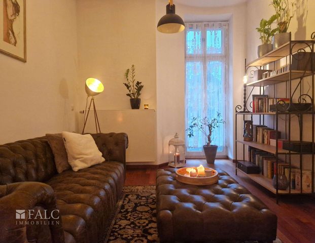 Pendler und Singles aufgepasst: Vollmöblierte Erdgeschosswohnung mit Terrasse im Palais am Stadtkai - Foto 1