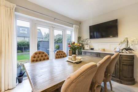 3 bedroom semi-detached house to rent - Photo 4