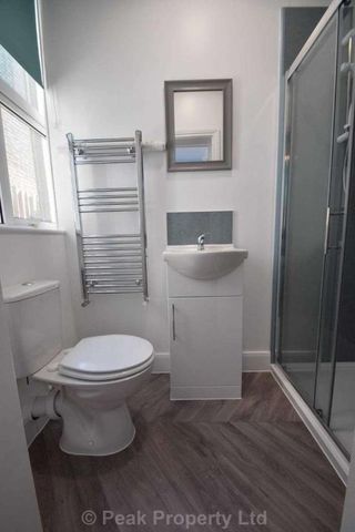 ??????????????students????????????? All Rooms Available! - En Suite Bathroom - Wimborne Road, Southend On Sea, SS2 - Photo 5