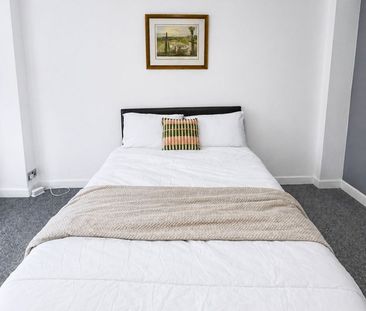 Room in a Shared Flat, Edgware Road, W2 - Photo 6