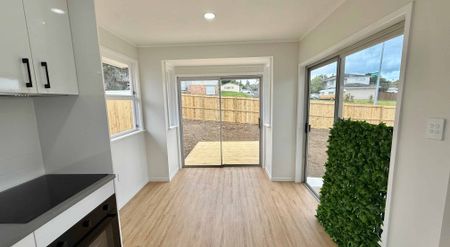 Perfect Family Home in Popular Cockle Bay - Photo 5