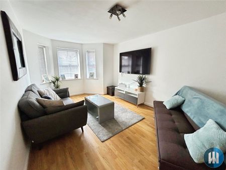 Charlton Court, Boundary Drive, Woolton, Liverpool, L25 - Photo 4