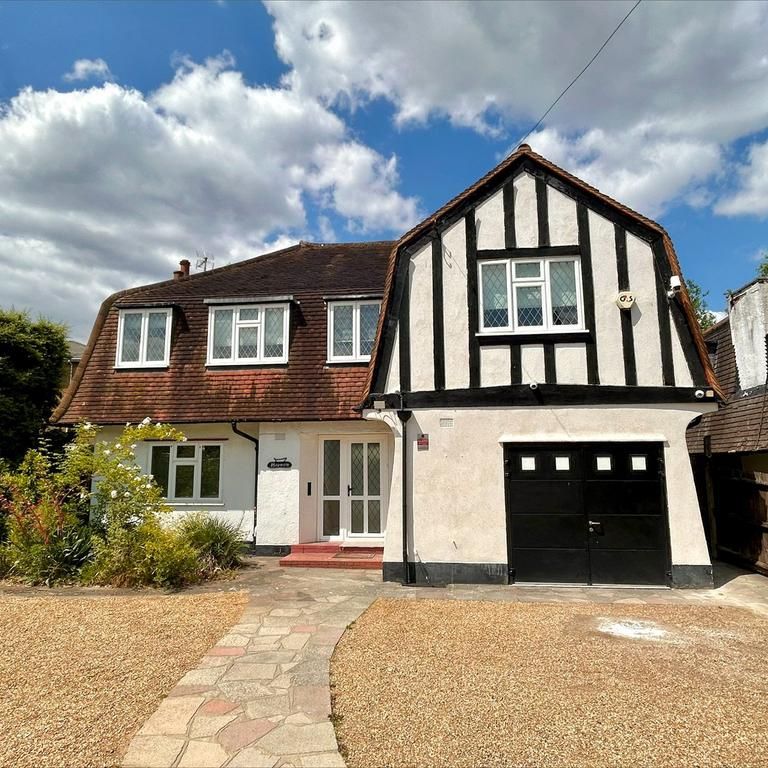 5 bedroom detached house to rent - Photo 1