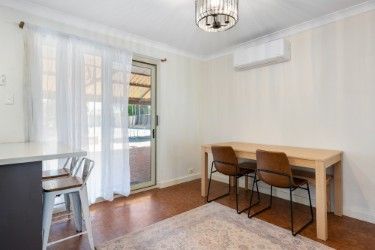 4x1 Family Home With Pool! - Photo 2