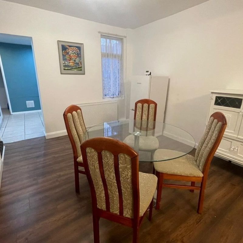 Wells Street - Photo 1