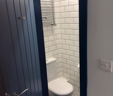 1 bedroom in a house share to rent - Photo 6