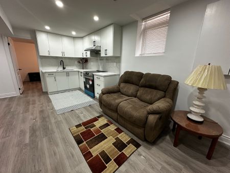 For Lease - 1198 Blueheron Boulevard Unit# Basment, Mississauga, Ontario - Photo 2