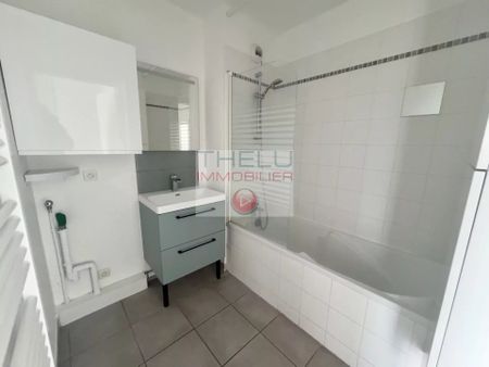 Location Appartement 4 pièces 99m² PONT DE METZ 80480 - Photo 2