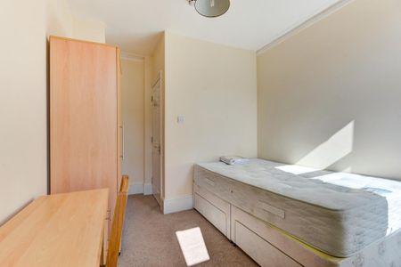 6 bedroom house to rent - Photo 4