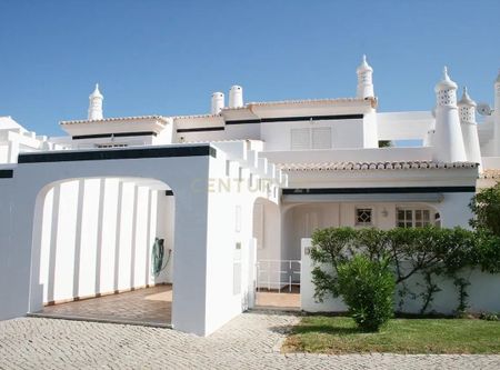 Quarteira, Lisbon - Photo 5