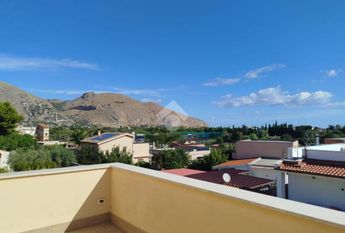 Porzione di bifamiliare in affitto