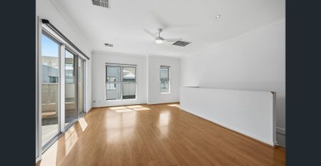 Modern Unit in Prime West Croydon Location - Photo 2