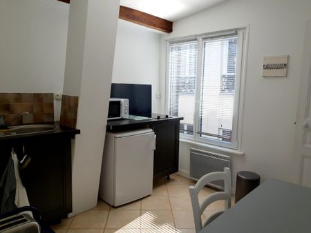 Location Appartement 1 pièce 24m² COMPIEGNE 60200 - Photo 4