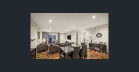 12 Kensington Pl, Templestowe, Vic 3106 - Photo 3