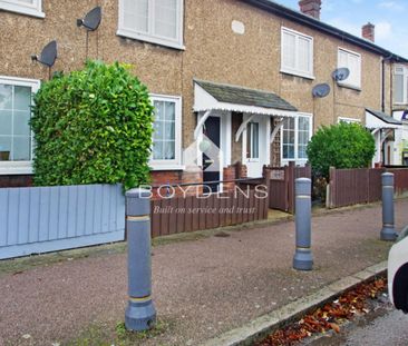 The Street, Clacton-on-Sea - Photo 6