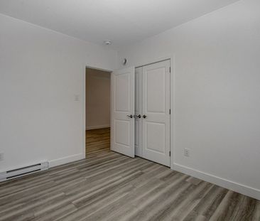 For Lease - 285 B Montfort Street Unit# B, Vanier and Kingsview Par... - Photo 3
