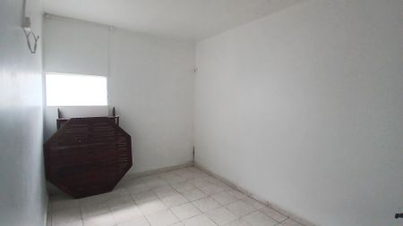 Location Appartement 3 pièces 48m² LES ABYMES 97139 - Photo 2