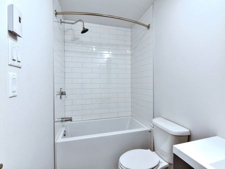Studio - Photo 5