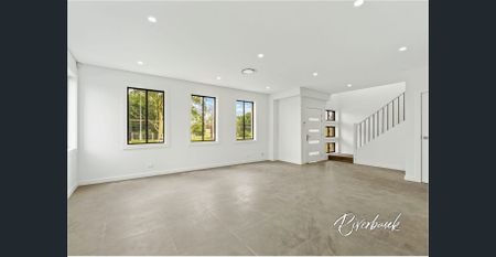 Beautiful Family Home - Photo 3