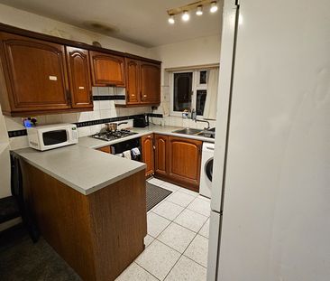 Room in a Shared House, Larches Street, B11 - Photo 4