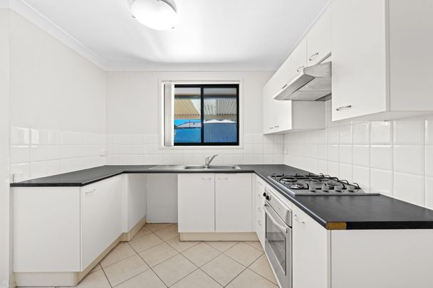 Modern 4-Bedroom Duplex in a Prime Miranda Location - Spacious, Stylish & Family-Friendly - Photo 1