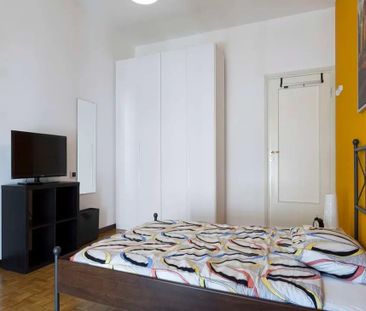 Via Bergamo, Milan, Lombardy 20135 - Photo 5