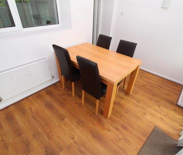 House - Terraced For Rent Park Street, Pontypridd - Photo 2