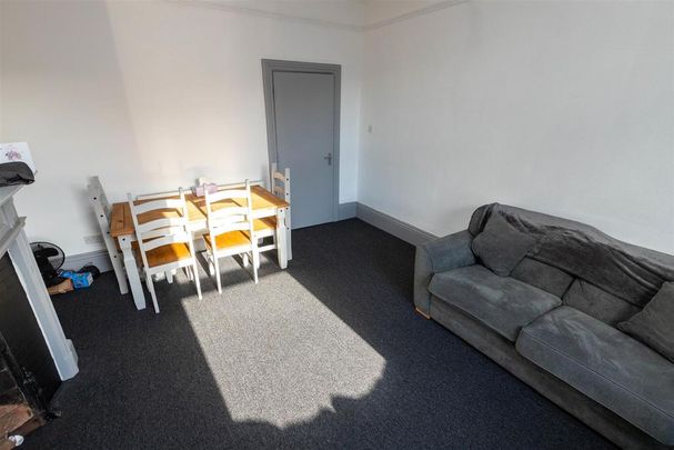 4 bedroom house to rent - Photo 1