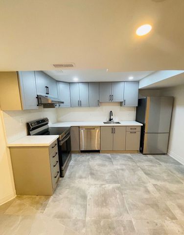 For Lease - 14 Niles Court Unit# Basement, Brampton, Ontario - Photo 5