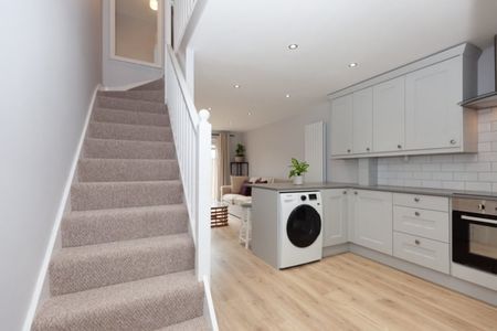 Spruce Drive, Bicester - Photo 3