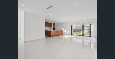 Brand New Luxury & Contemporary Elegance in Haynes - Photo 2
