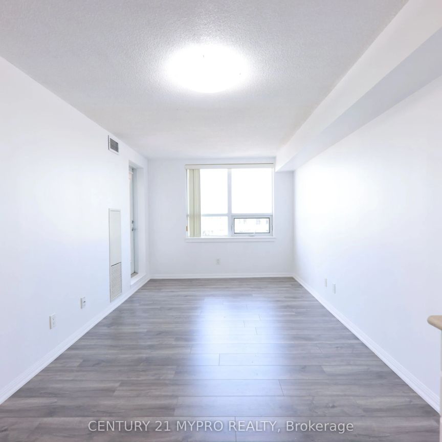 4 Elsinore Path #614 - Photo 1