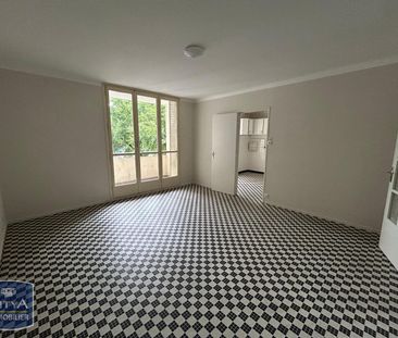 Location Appartement 4 pièces 77m² CHAMBERY 73000 - Photo 2