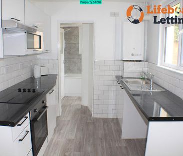 3 bedroom terraced house to rent - Photo 3