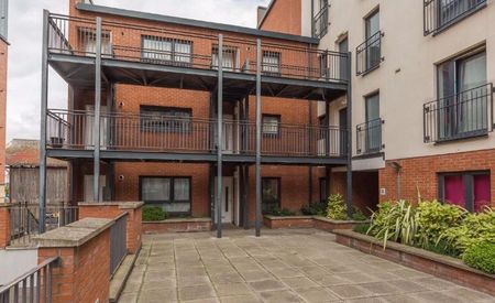 1 bedroom flat to rent - Photo 2