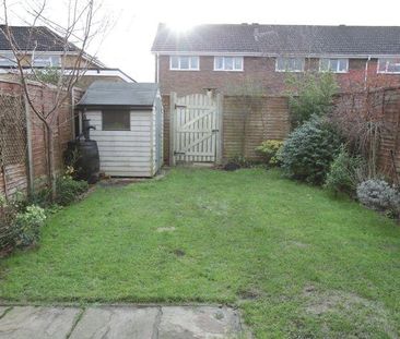 3 bedroom terraced house to rent - Photo 6