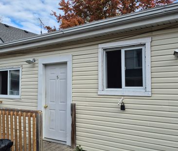 For Lease - 74 Queens Circle Unit# 5, Fort Erie, Ontario - Photo 1