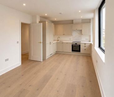 2 bedroom flat to rent - Photo 2