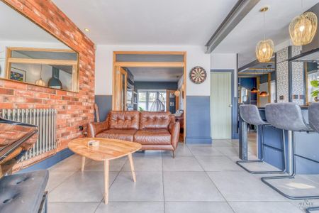 4 bedroom detached house to rent - Photo 5