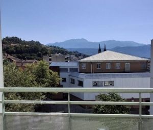 Location Appartement à VOIRON - Photo 1