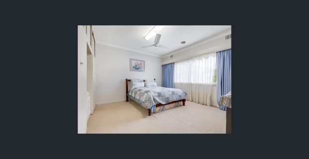 Charming Family Home in a Prime Location - Photo 1