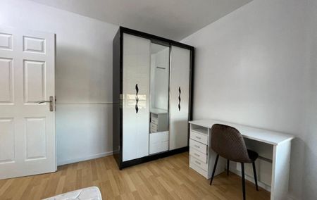 Location Appartement Colocation 101.00 m - Photo 2