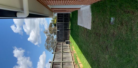 Modern 3-Bedroom Granny Flat in Doonside - Photo 2