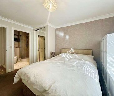 Datchet Road, Slough, SL3 - Photo 6